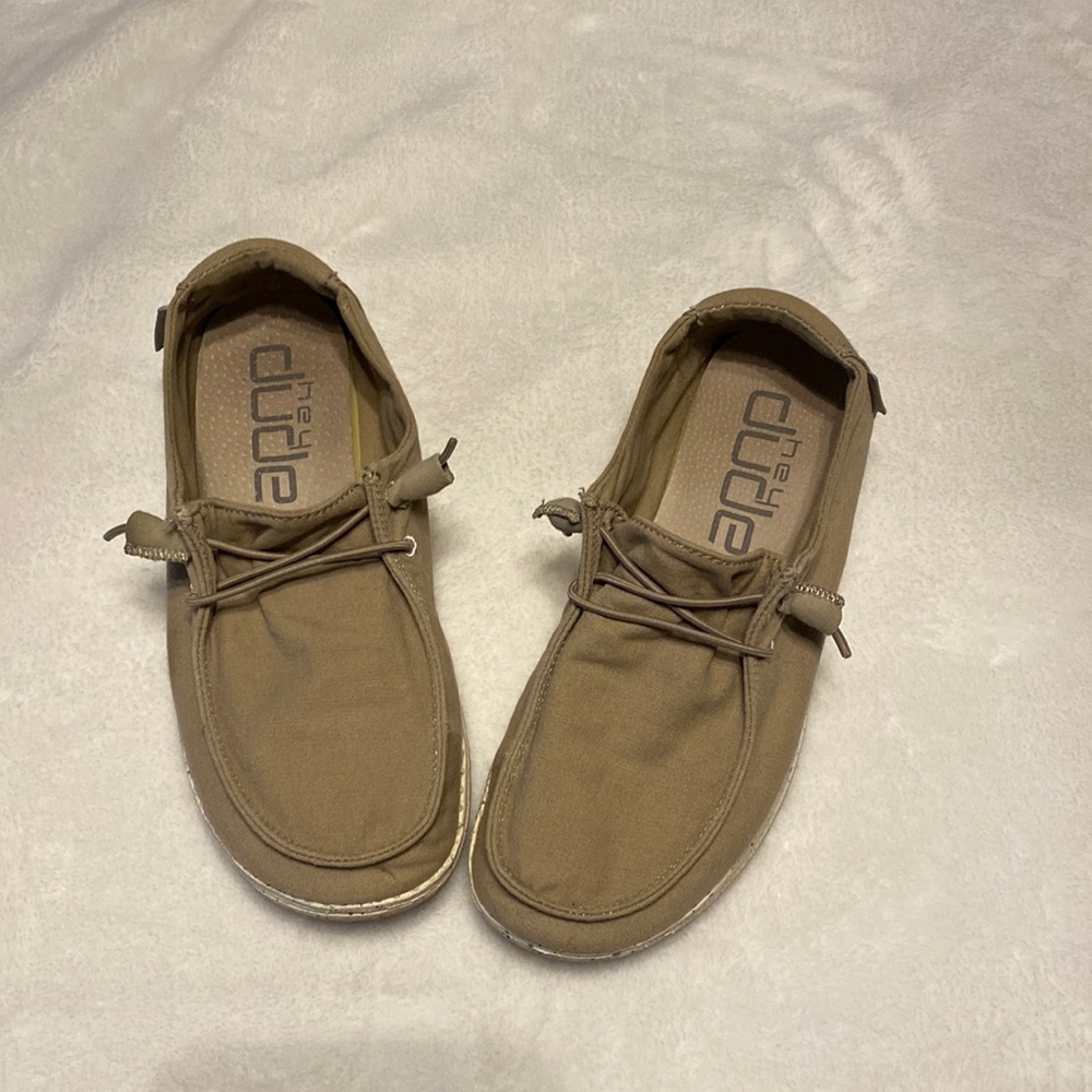 Hey Dude Shoes Wendy sz 7